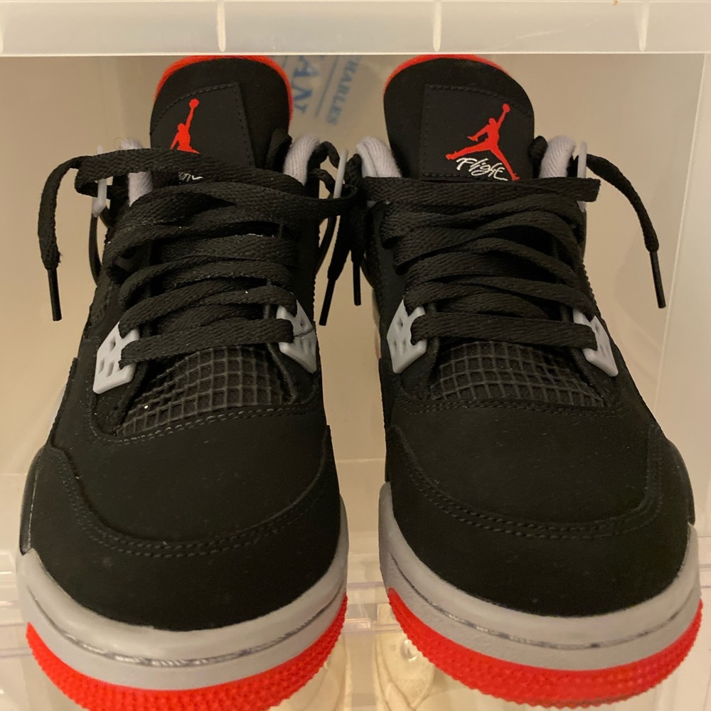 Jordan 4s